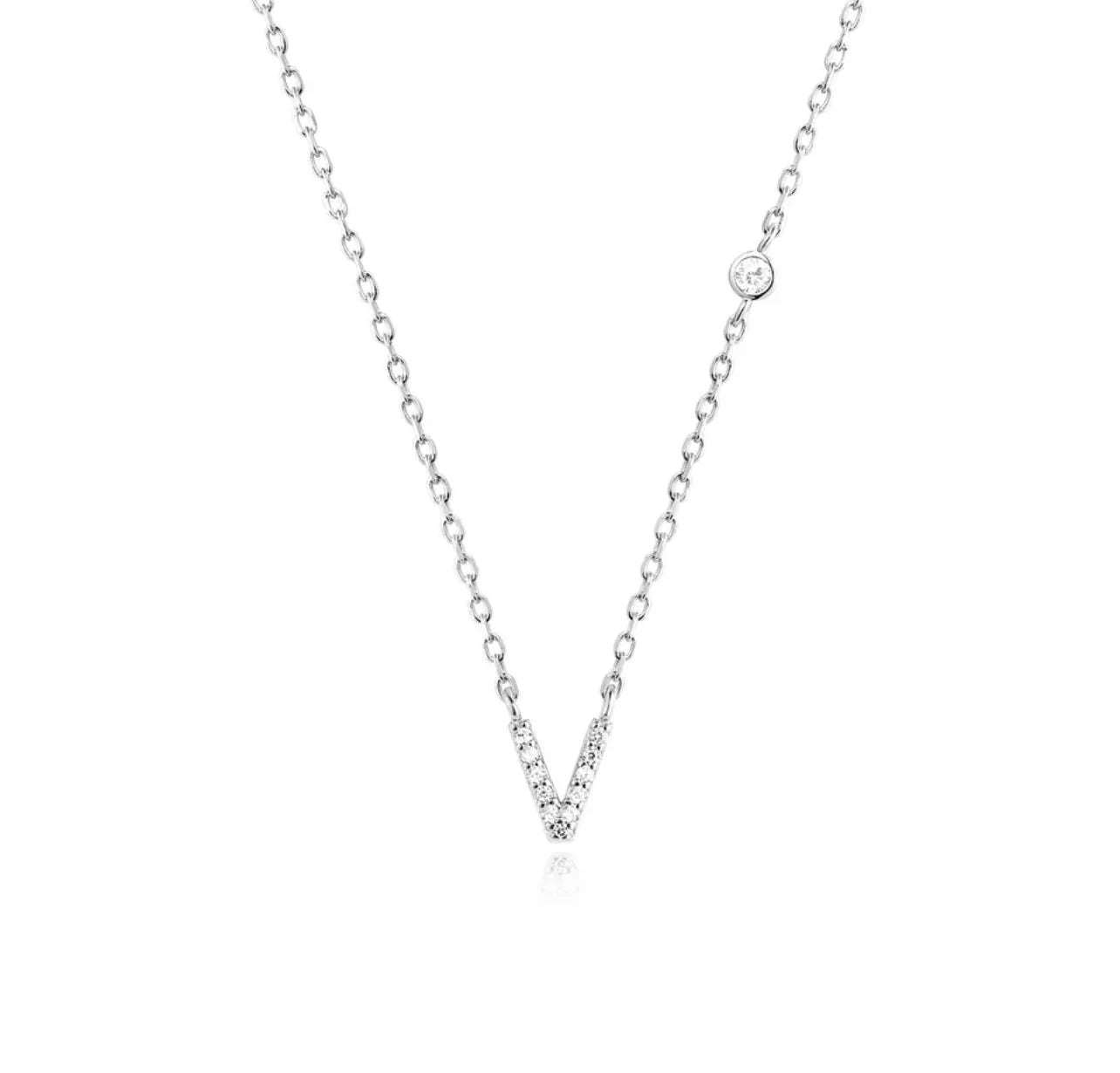 Collar con inicial