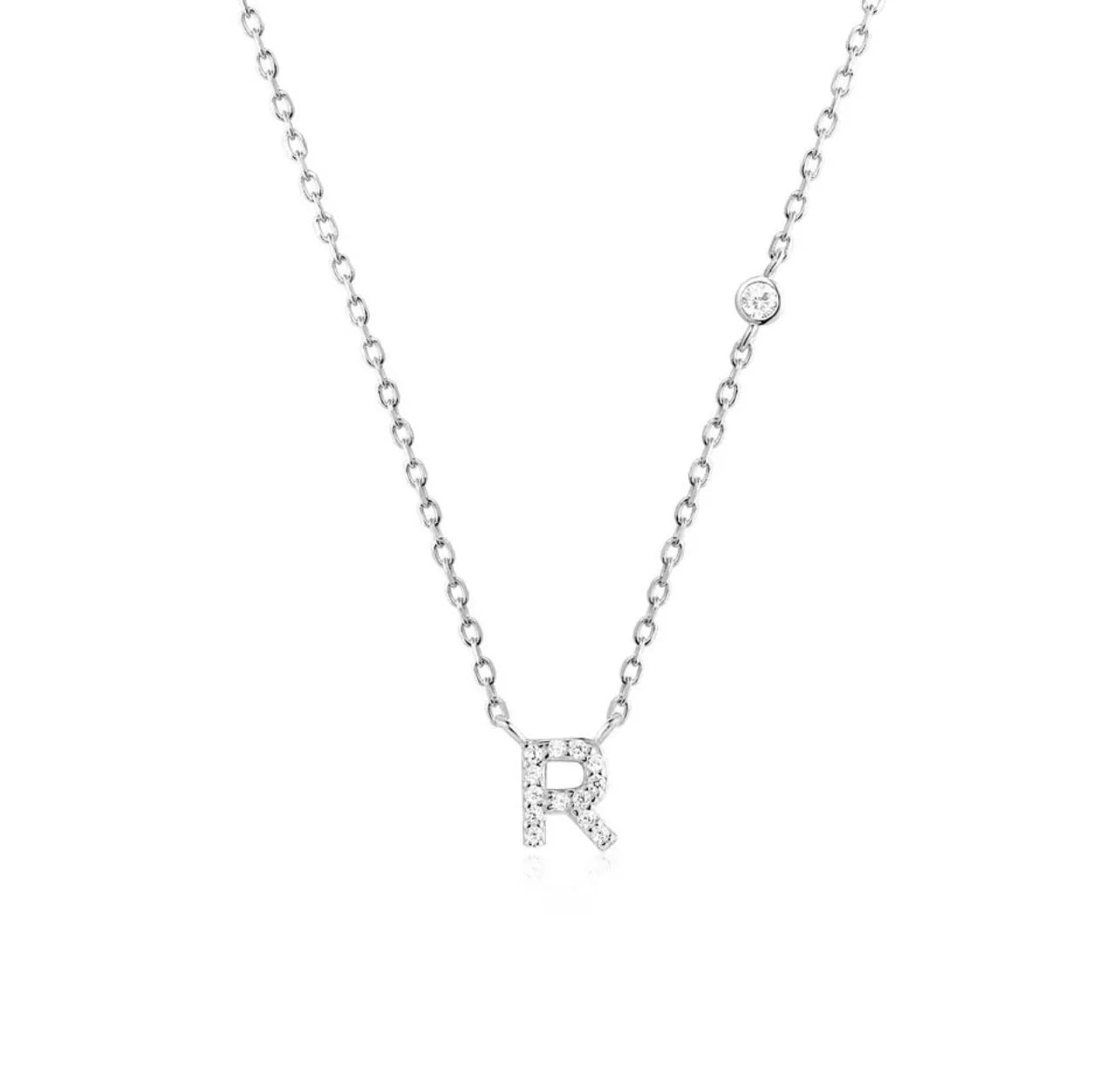 Collar con inicial