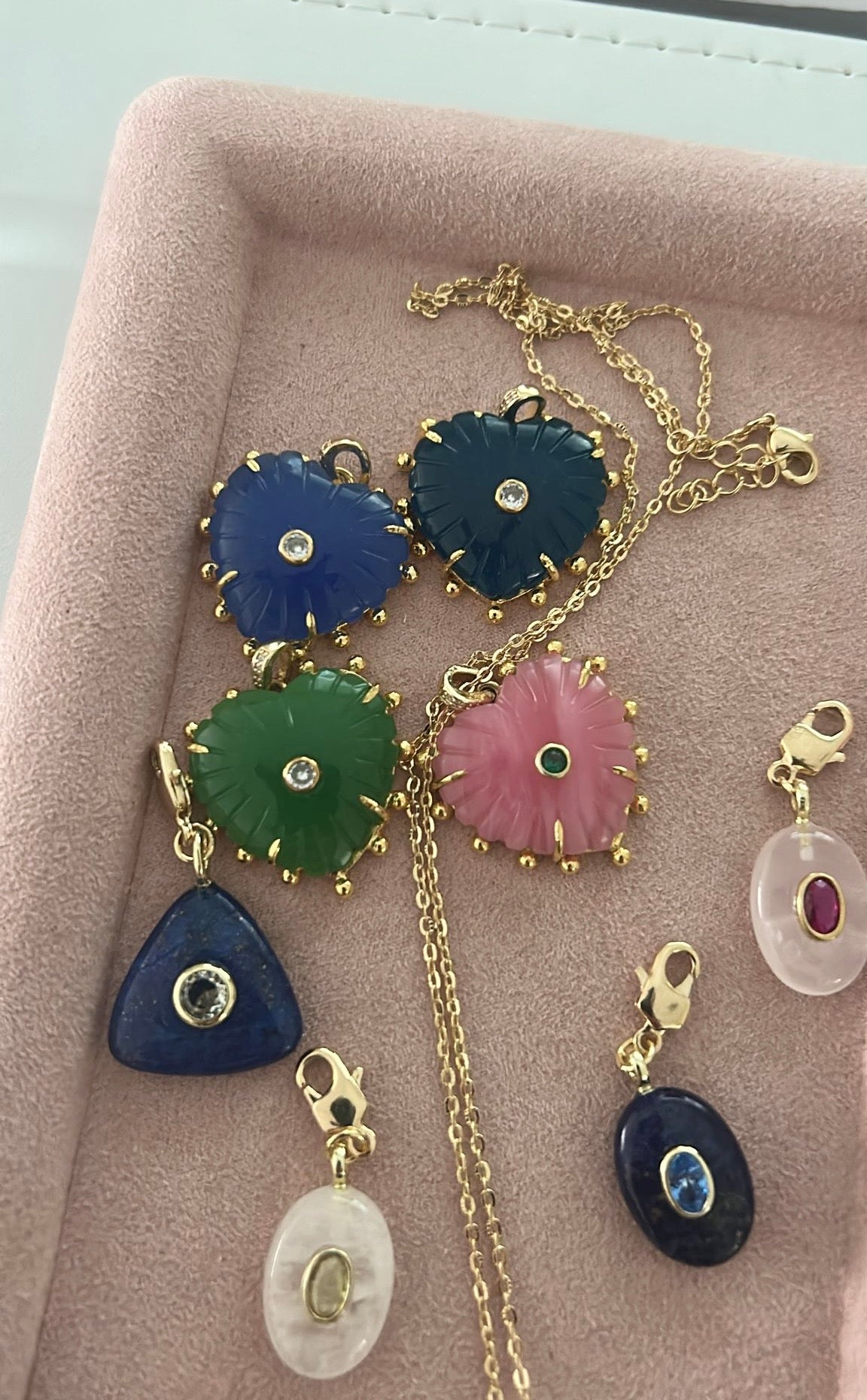 Dije de corazón con punta vintage