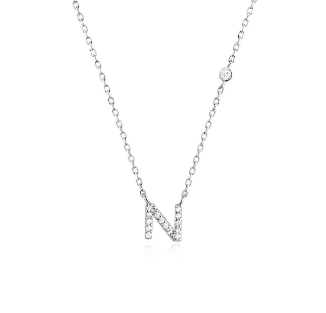 Collar con inicial