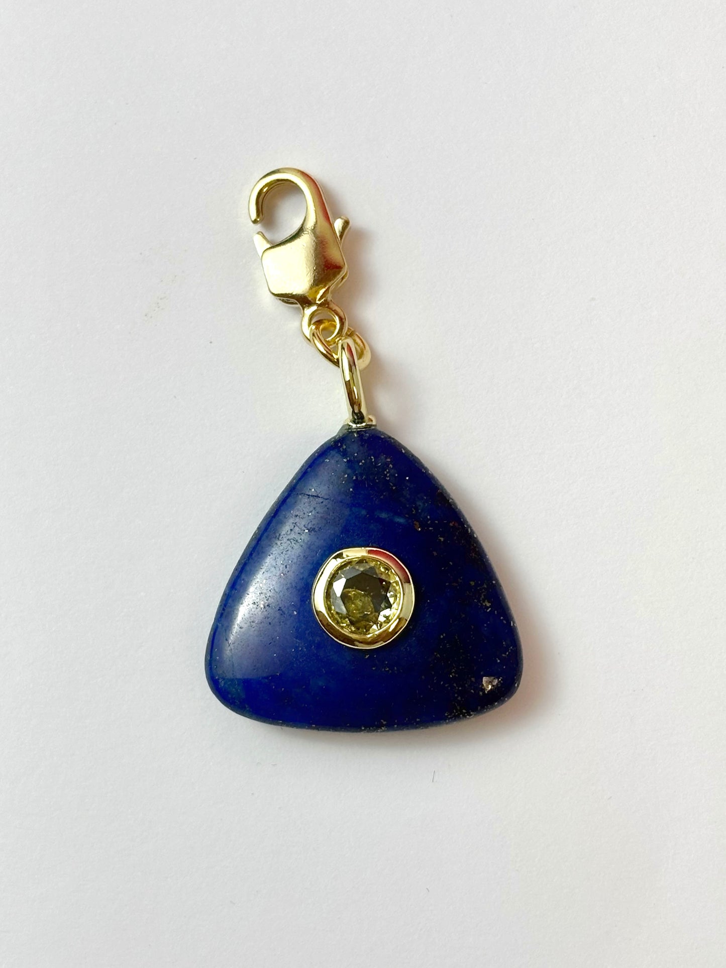 Amuleto de la suerte de piedra