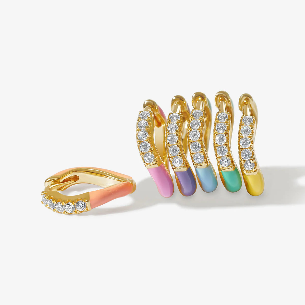 Anillo de ámbar y circonita cúbica