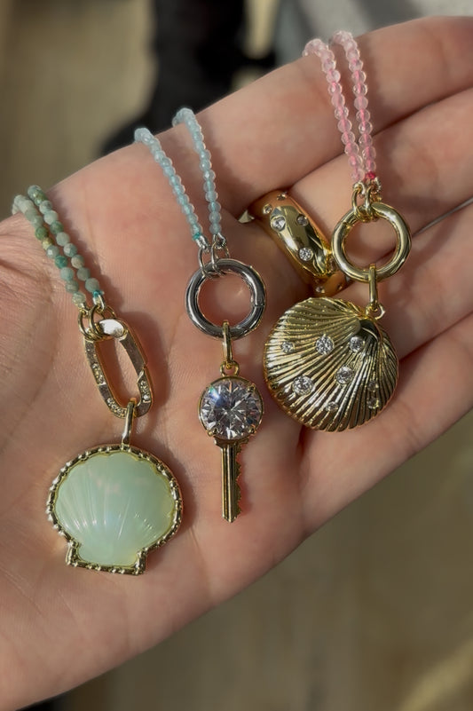 Charm espaciador de piedra baguette