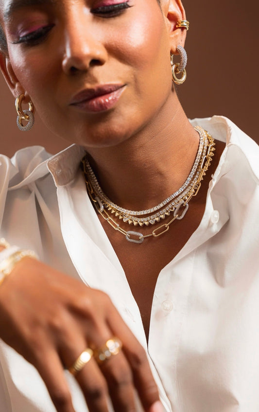 Collar con clip y eslabones pavé