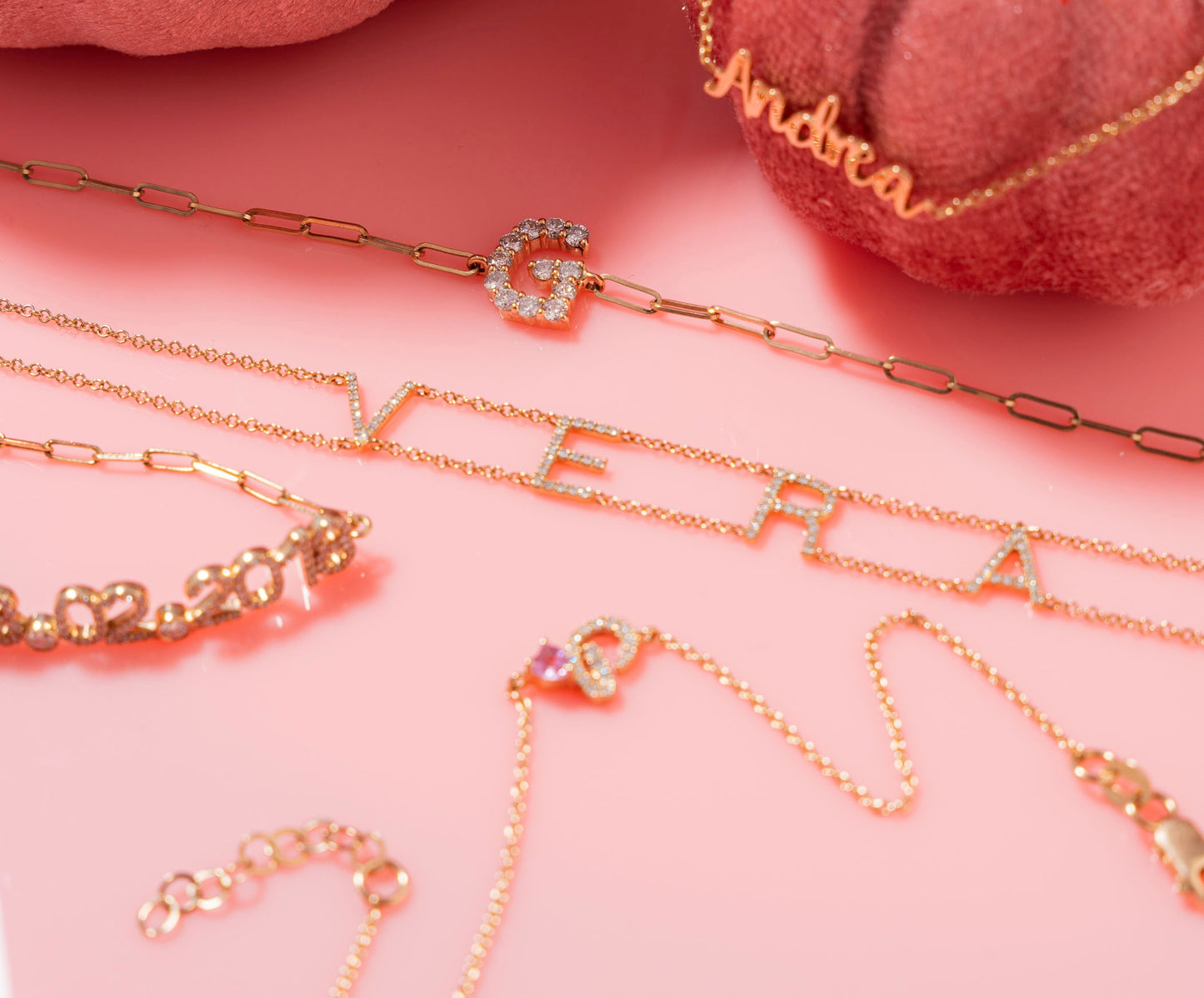 Pulsera de cadena VERA con nombre y diamantes en oro de 14 k