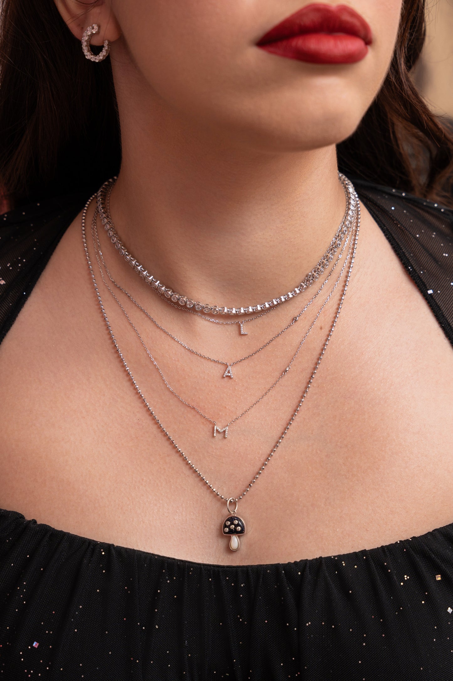 Collar con inicial