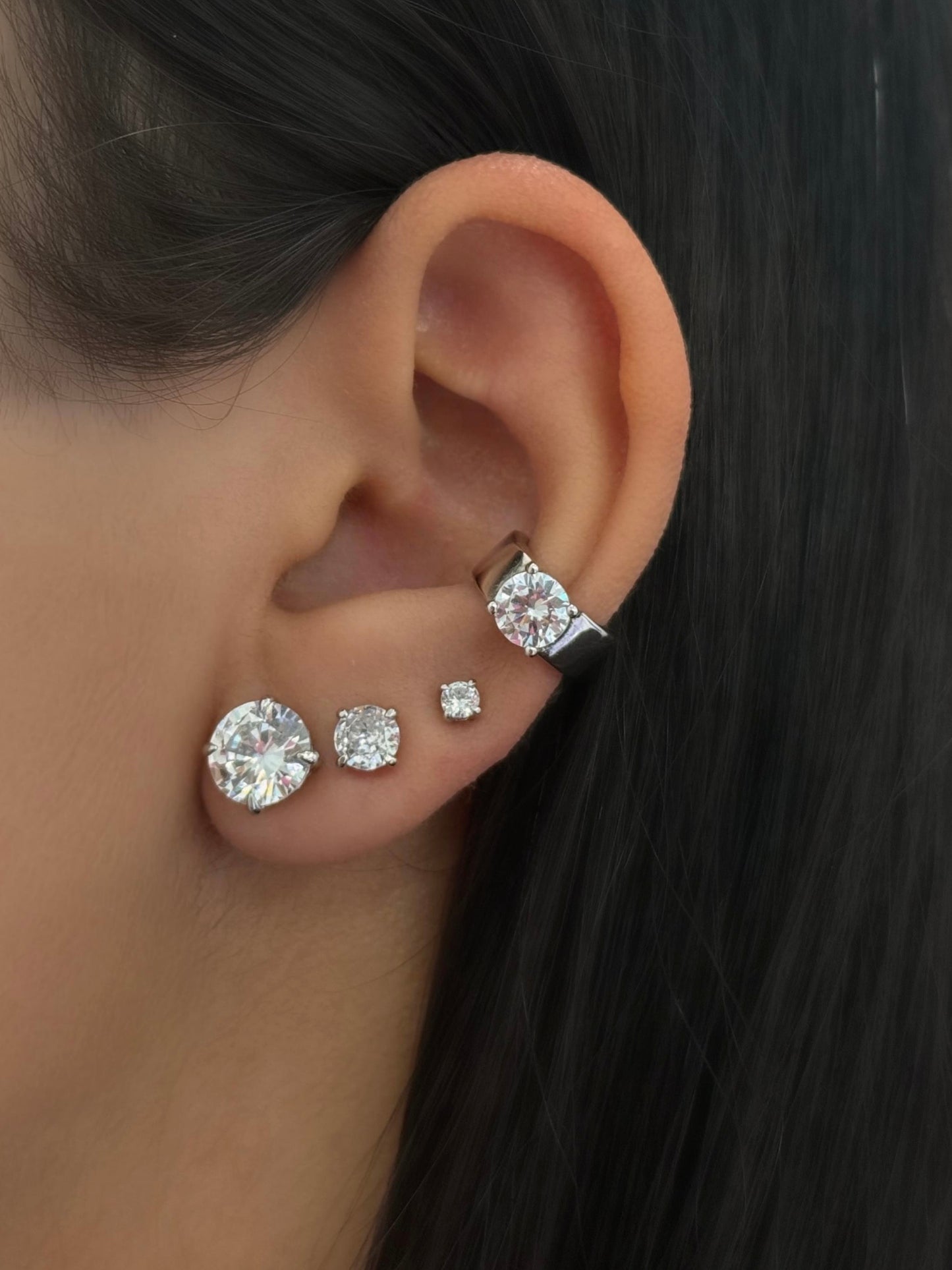 Round Like Diamond Studs
