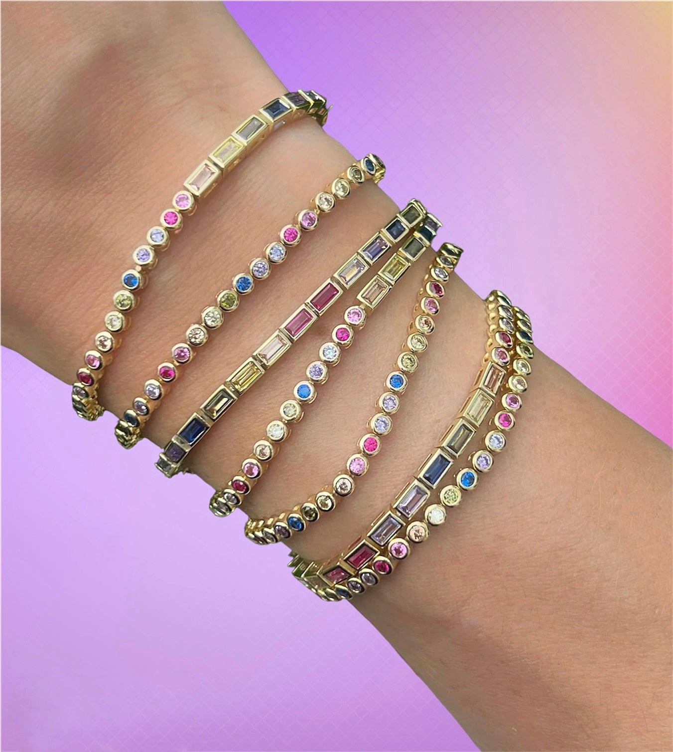 Pulsera de tenis con bisel y media baguette de arcoíris