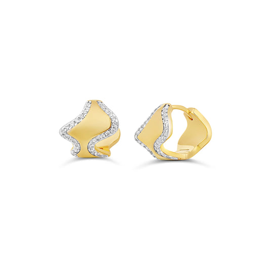 Sculpted Wave Cz Huggies