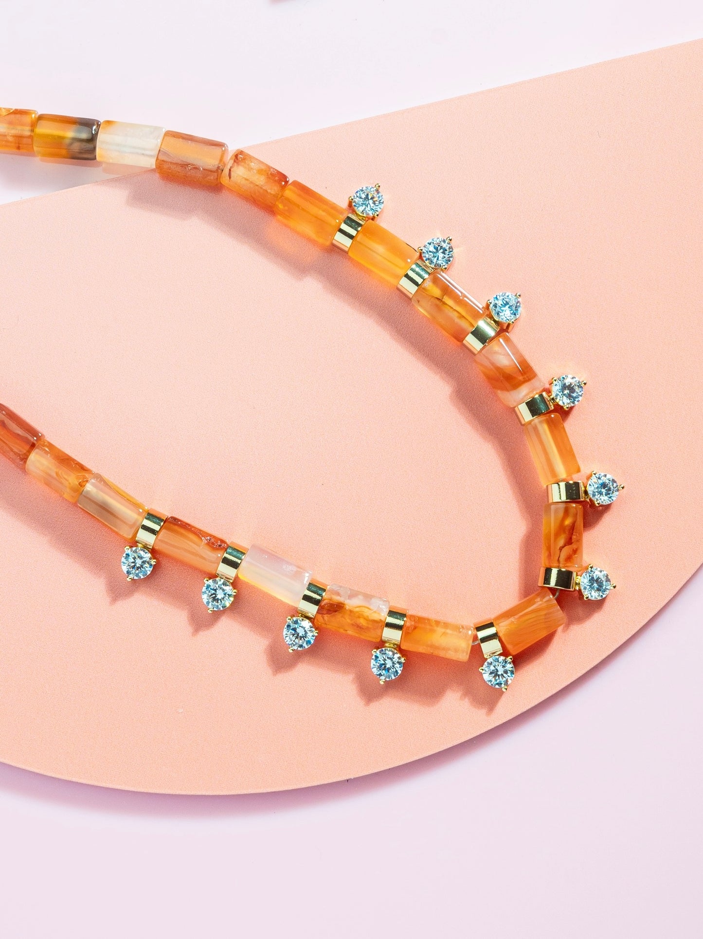 Collar de ámbar y Jade