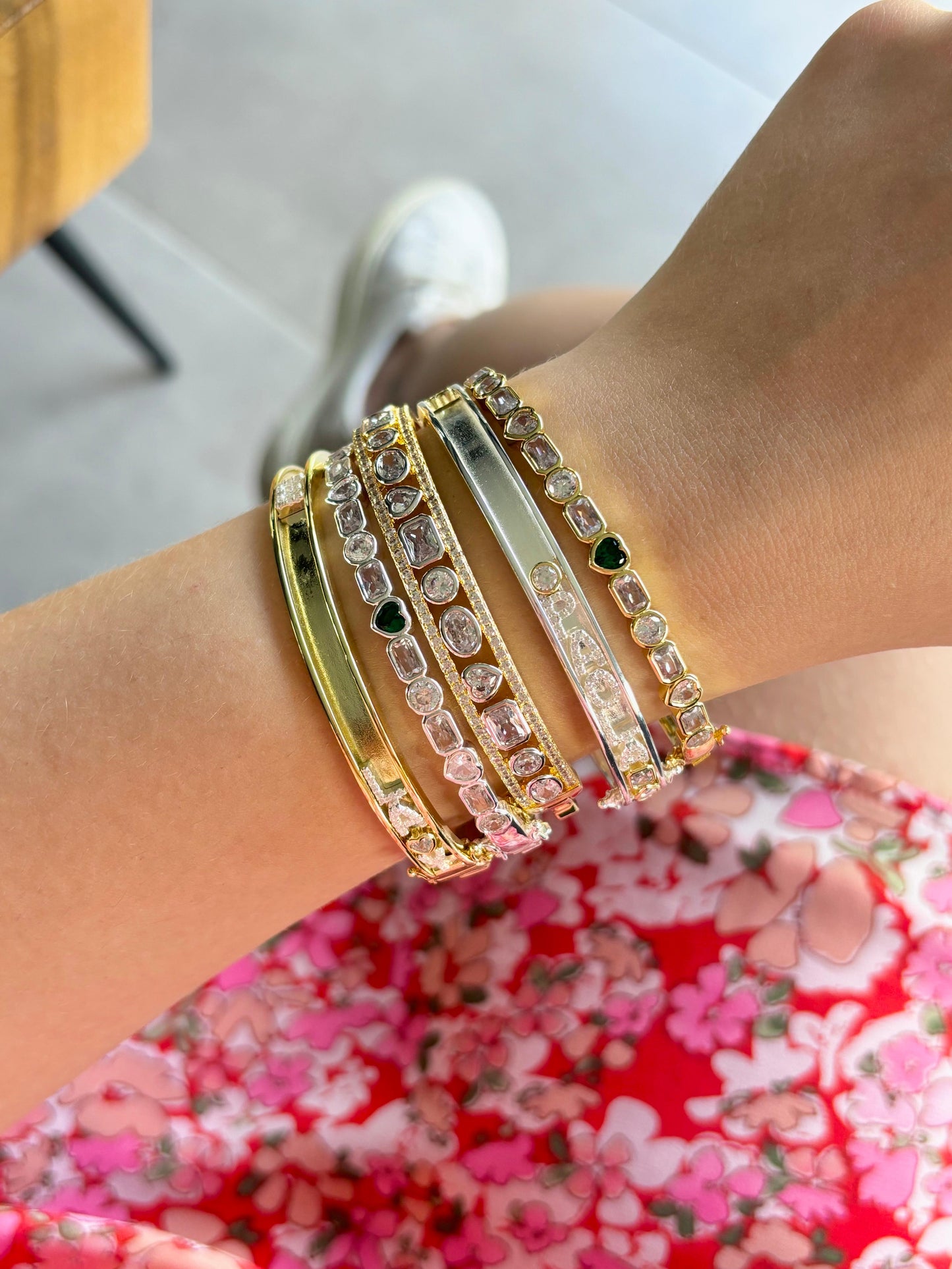 Sliding Charm Bangle - Vermeil