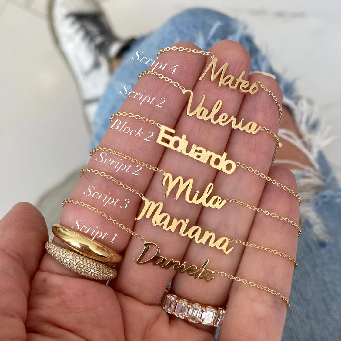 Pulsera con nombre recortado en oro de 14 k